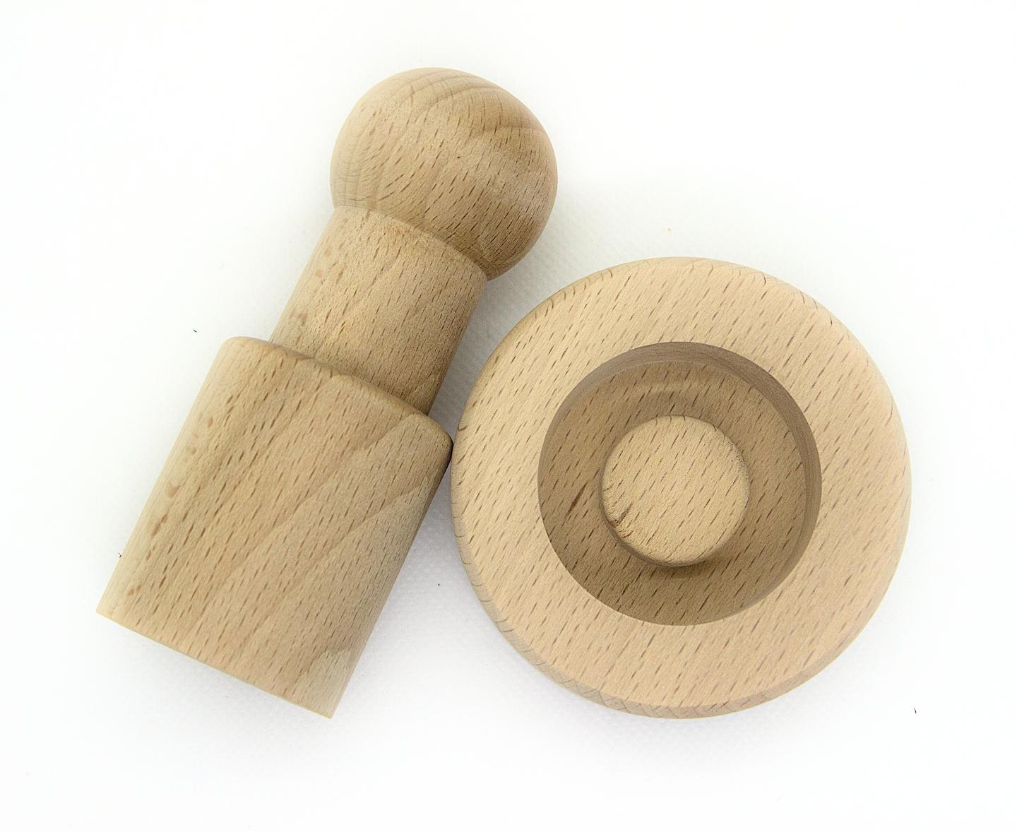 Papiertopf-Presse aus Buchenholz